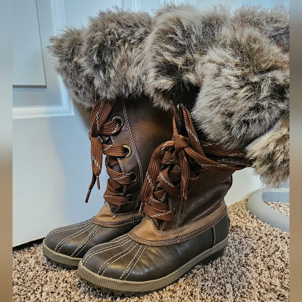 London FOG Brown Fur-Lined Winter Boots